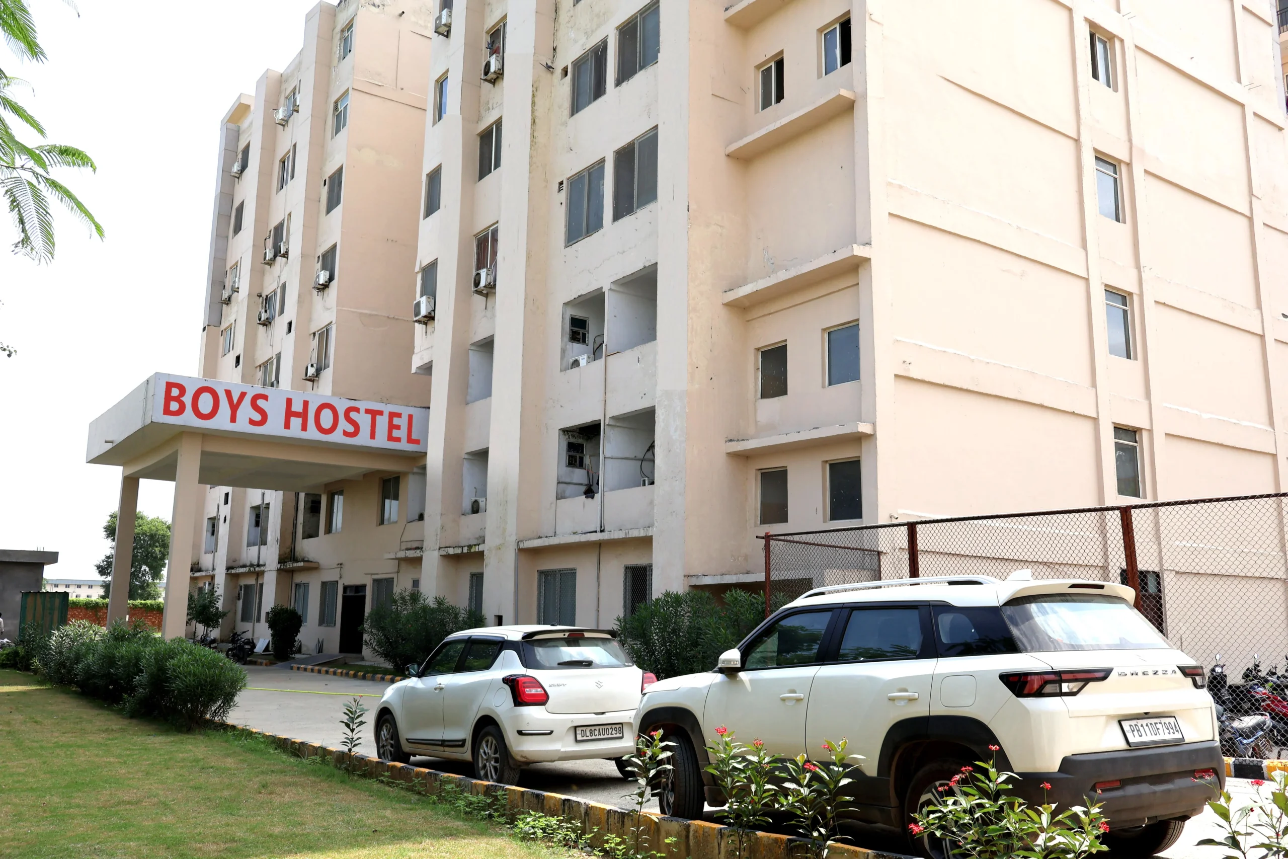 GS Medical College Hapur Hostel