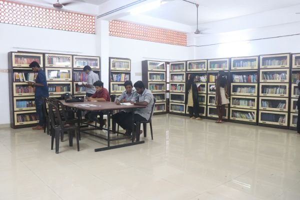 Al-Azhar Medical College Thodupuzha Library